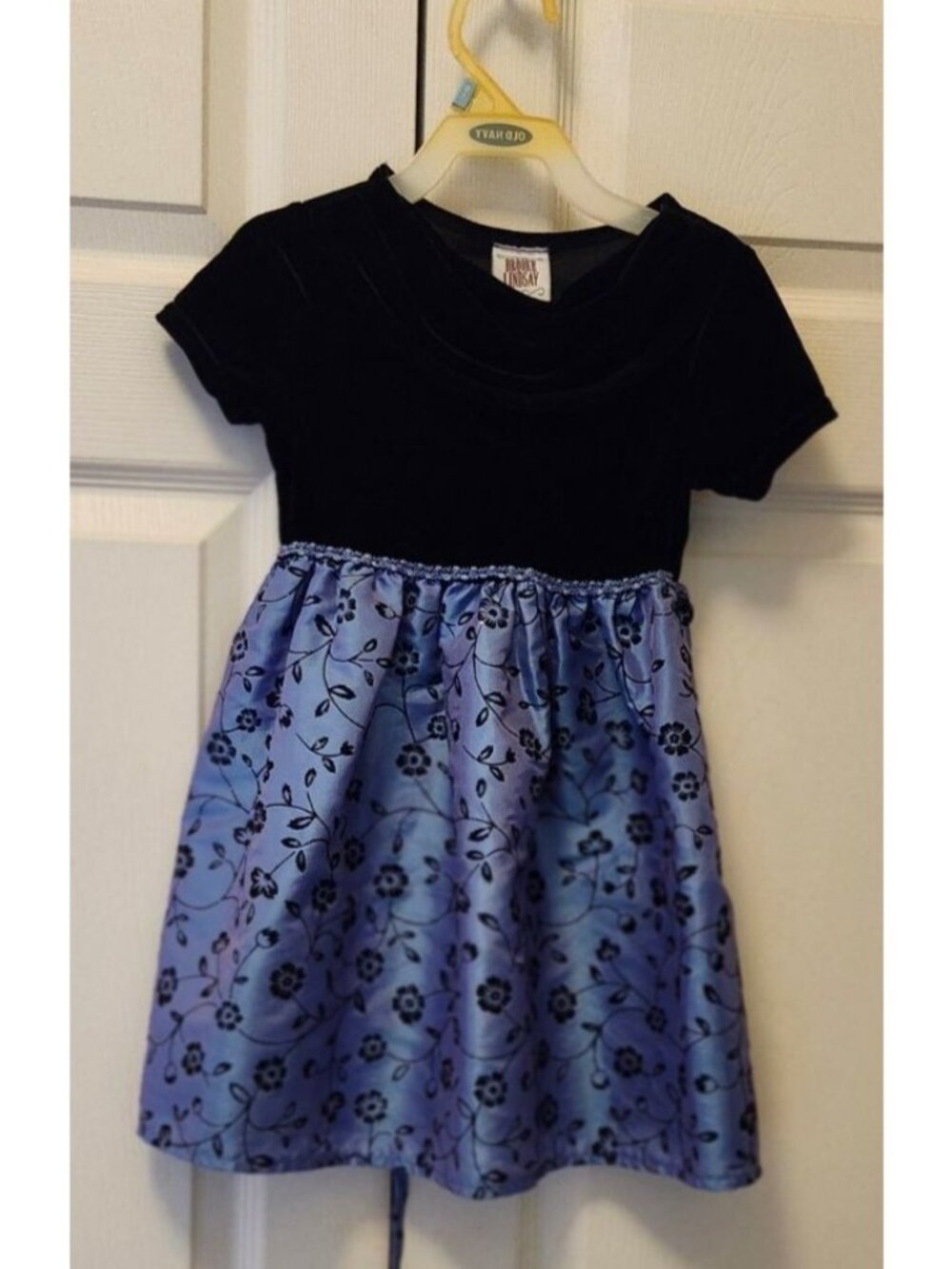 Girl Brook Lindsay Holiday Black Blue Flower Print Velour Party Dress Size 4